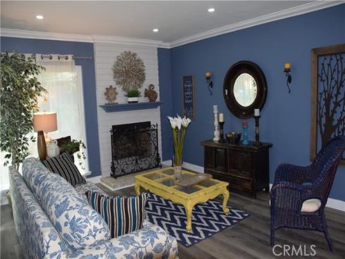 1851 W Glenoaks A Avenue, Anaheim, CA