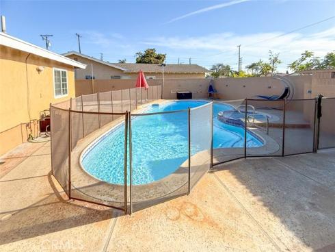 900 S Hayward Street, Anaheim, CA