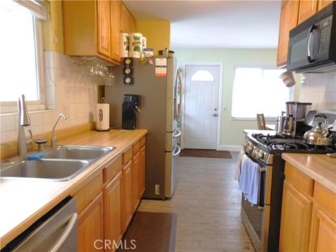 2669 W Russell Avenue, Anaheim, CA