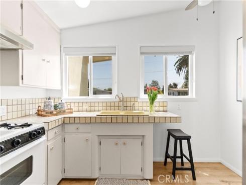 217 N Curtis Way , Anaheim, CA