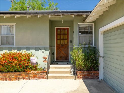 1313 S Petal Place, Anaheim, CA