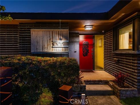 1006 W Pioneer Drive, Anaheim, CA