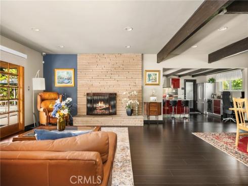 1006 W Pioneer Drive, Anaheim, CA