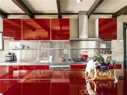 1006 W Pioneer Drive, Anaheim, CA