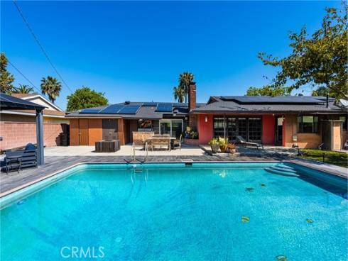 1006 W Pioneer Drive, Anaheim, CA