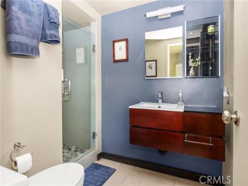 1006 W Pioneer Drive, Anaheim, CA