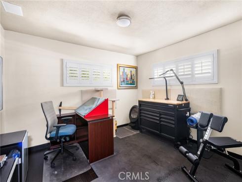 1006 W Pioneer Drive, Anaheim, CA