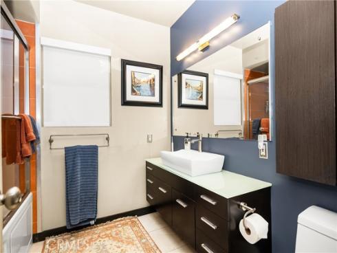 1006 W Pioneer Drive, Anaheim, CA