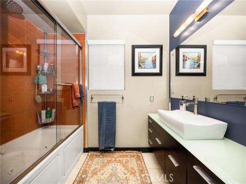 1006 W Pioneer Drive, Anaheim, CA