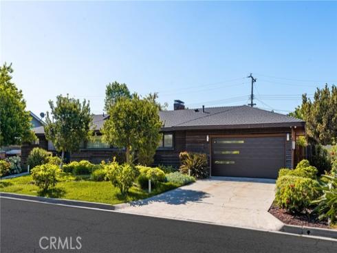 1006 W Pioneer Drive, Anaheim, CA