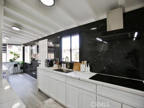 2540 W Picadilly   Way, Anaheim, CA