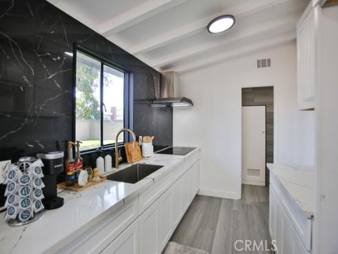 2540 W Picadilly   Way, Anaheim, CA