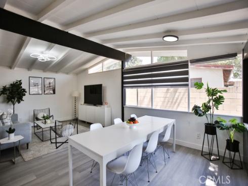 2540 W Picadilly   Way, Anaheim, CA