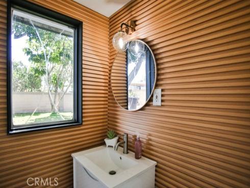 2540 W Picadilly   Way, Anaheim, CA