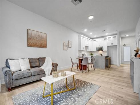 435 W Center Street Promenade 211 , Anaheim, CA