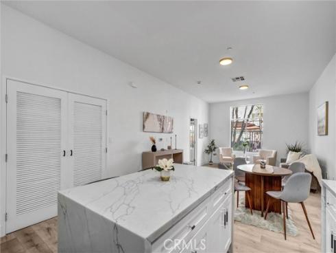 435 W Center Street Promenade 211 , Anaheim, CA