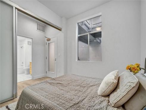 435 W Center Street Promenade 211 , Anaheim, CA