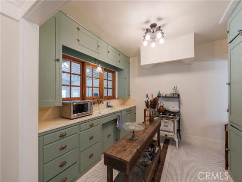 1120 W Chestnut Street, Anaheim, CA