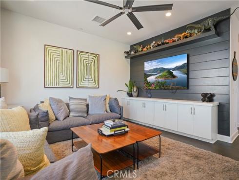 820 E Santa Ana Street, Anaheim, CA