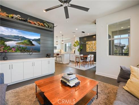 820 E Santa Ana Street, Anaheim, CA