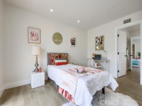 658 S Webster 4 Avenue, Anaheim, CA