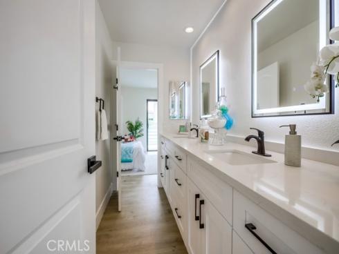 658 S Webster 4 Avenue, Anaheim, CA