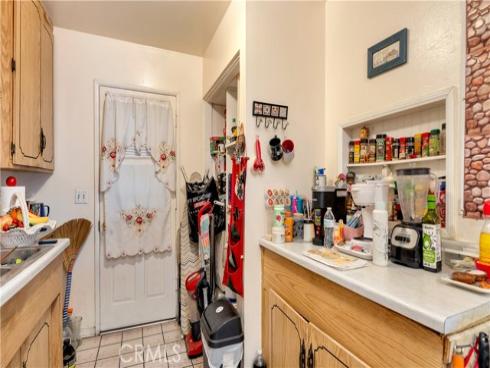 222 W Orangewood   Avenue, Anaheim, CA