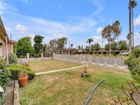 222 W Orangewood   Avenue, Anaheim, CA