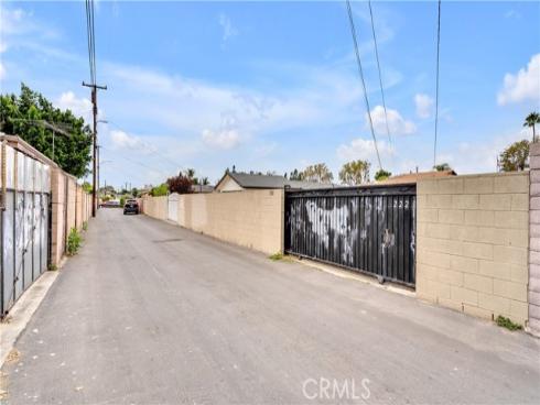 222 W Orangewood   Avenue, Anaheim, CA