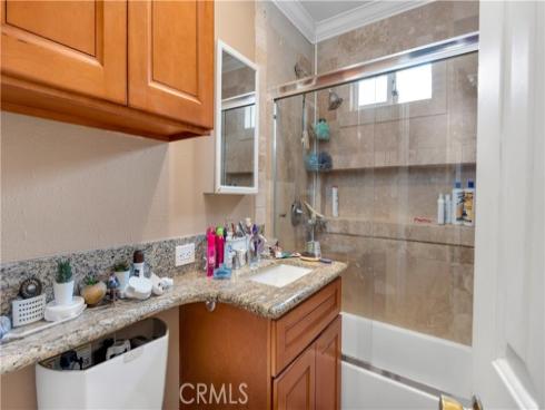 222 W Orangewood   Avenue, Anaheim, CA