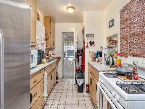 222 W Orangewood   Avenue, Anaheim, CA