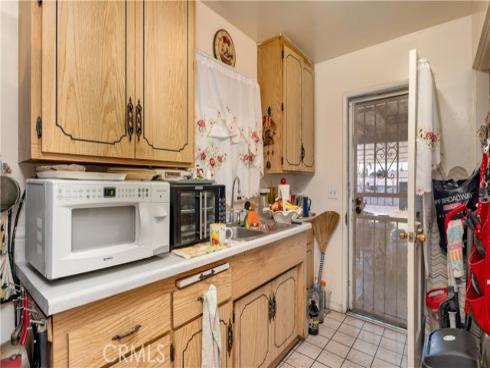 222 W Orangewood   Avenue, Anaheim, CA