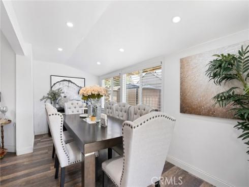 2011 W Katella 17 Avenue, Anaheim, CA