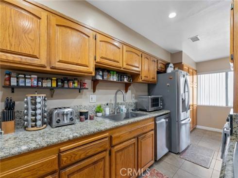 2011 W Katella 17 Avenue, Anaheim, CA