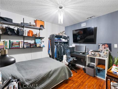 2011 W Katella 17 Avenue, Anaheim, CA