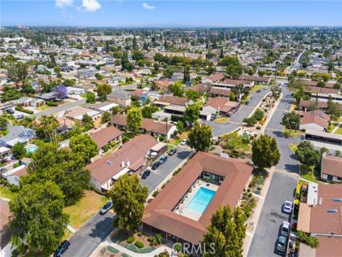 2011 W Katella 17 Avenue, Anaheim, CA