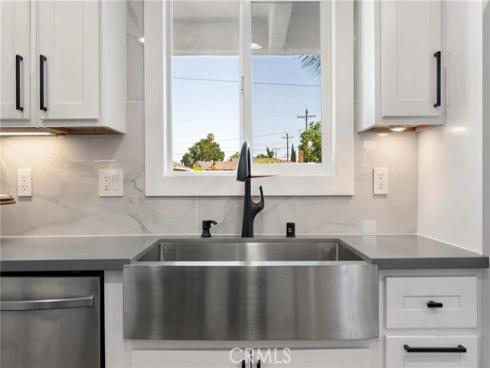 1715 E Redwood Avenue, Anaheim, CA