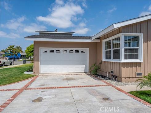 2106 E Nura   Place, Anaheim, CA