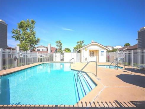 1700 W Cerritos  101  Avenue, Anaheim, CA