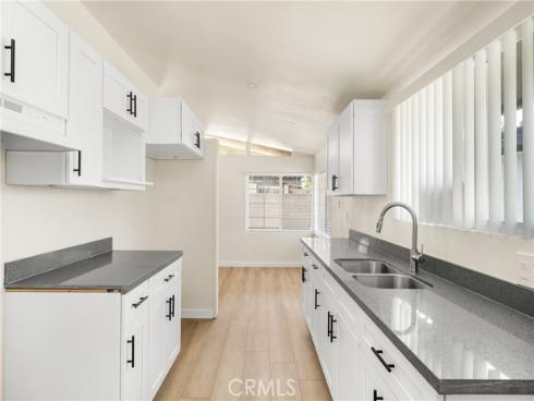 1419 W Dogwood Avenue, Anaheim, CA