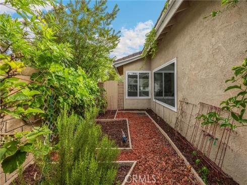 701 S Carriage Circle, Anaheim, CA