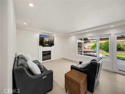 701 S Carriage Circle, Anaheim, CA