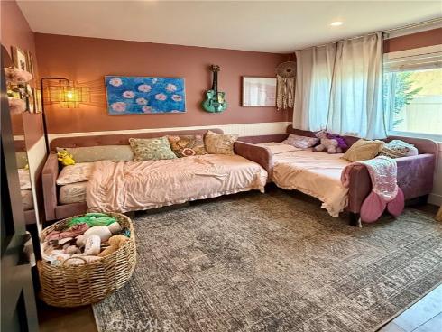 4225 E Alderdale Avenue, Anaheim, CA