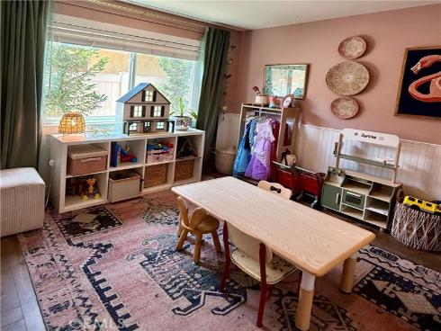 4225 E Alderdale Avenue, Anaheim, CA