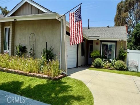 4225 E Alderdale Avenue, Anaheim, CA