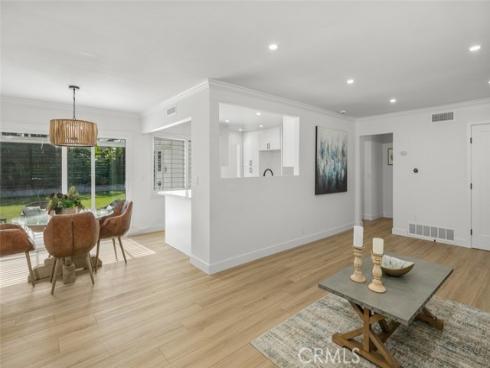 817 S Westchester Drive, Anaheim, CA