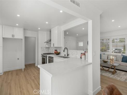 817 S Westchester Drive, Anaheim, CA