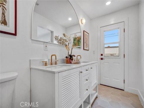 2842 E Virginia   Avenue, Anaheim, CA