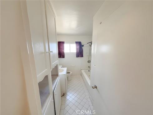 2574 W Glencrest Avenue, Anaheim, CA