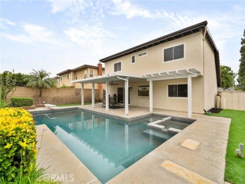 6198 E Camino Correr , Anaheim, CA